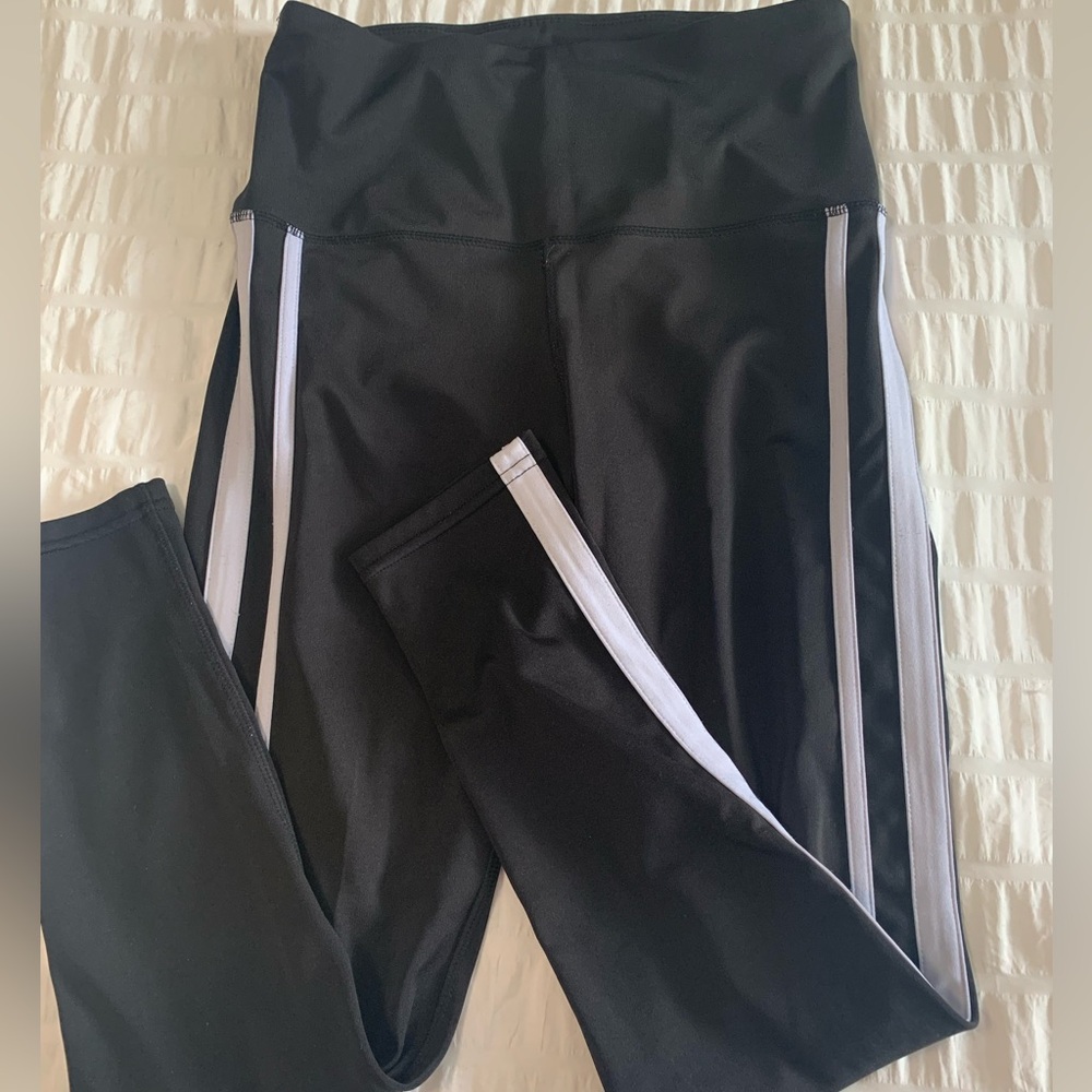 Daisy Fuentes Fit Leggings